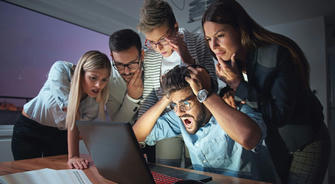 10 Cultural Landmines in Global Workplaces: Risks That Could Derail Your Career