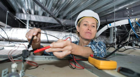 Is Electrical Work Suitable for Women? A Look at the Success Stories of Three Female Career Changers